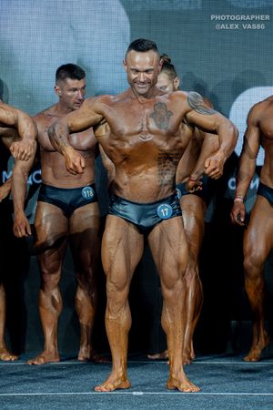CLASSIC  PHYSIQUE новички